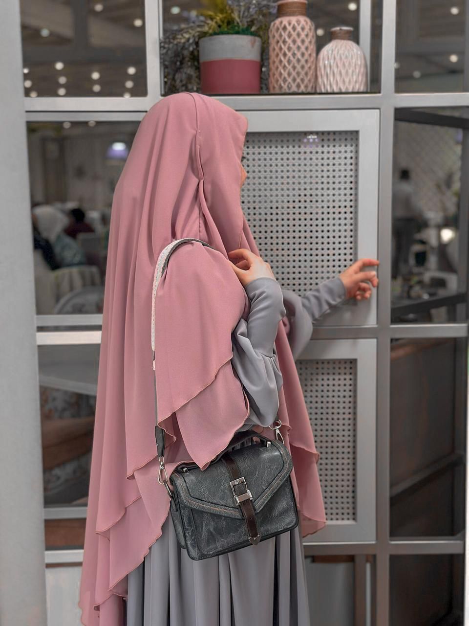 التقوى خمار طبقتين مثلث (لارج)