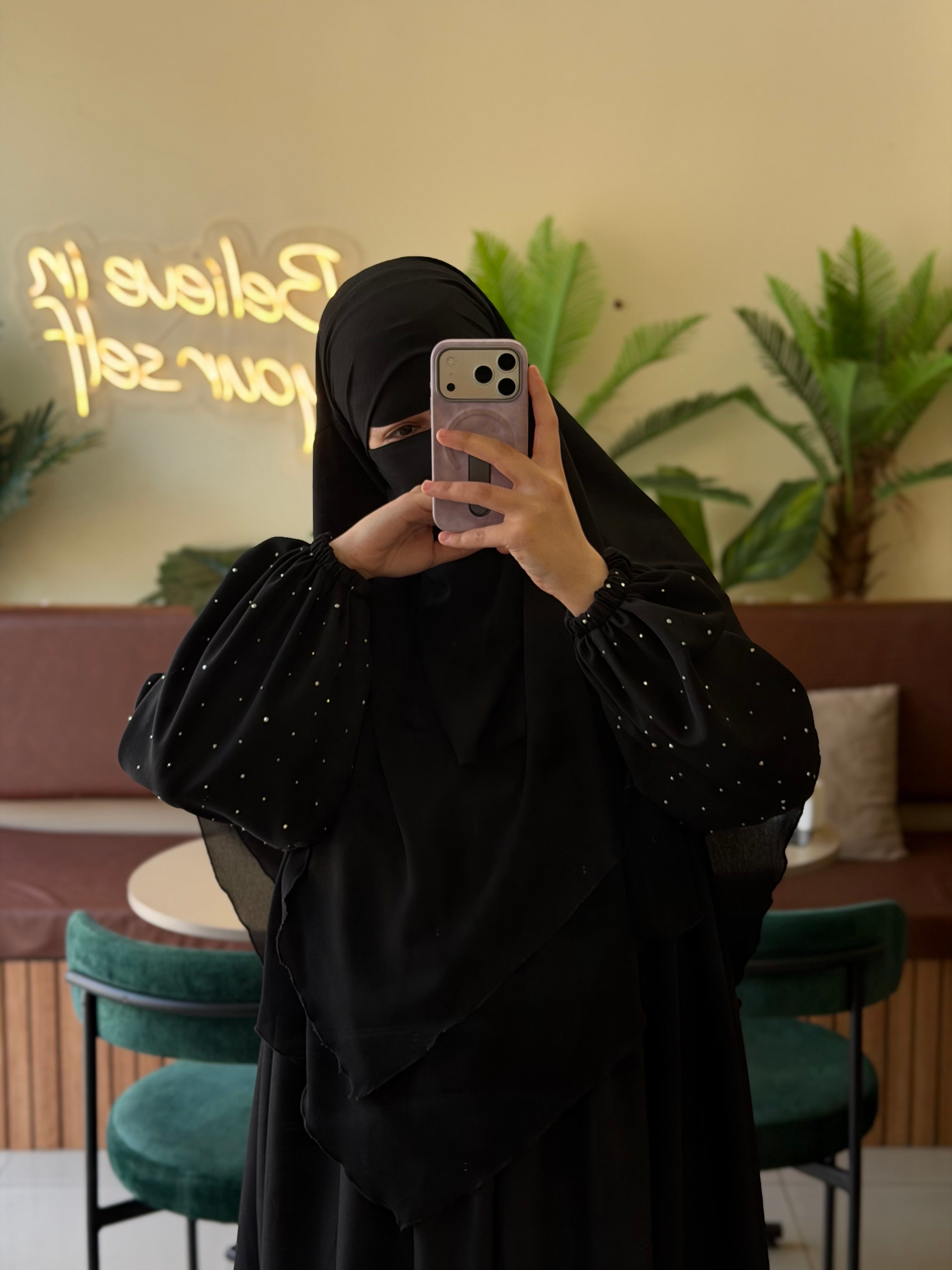 فستان منتصف الليل
