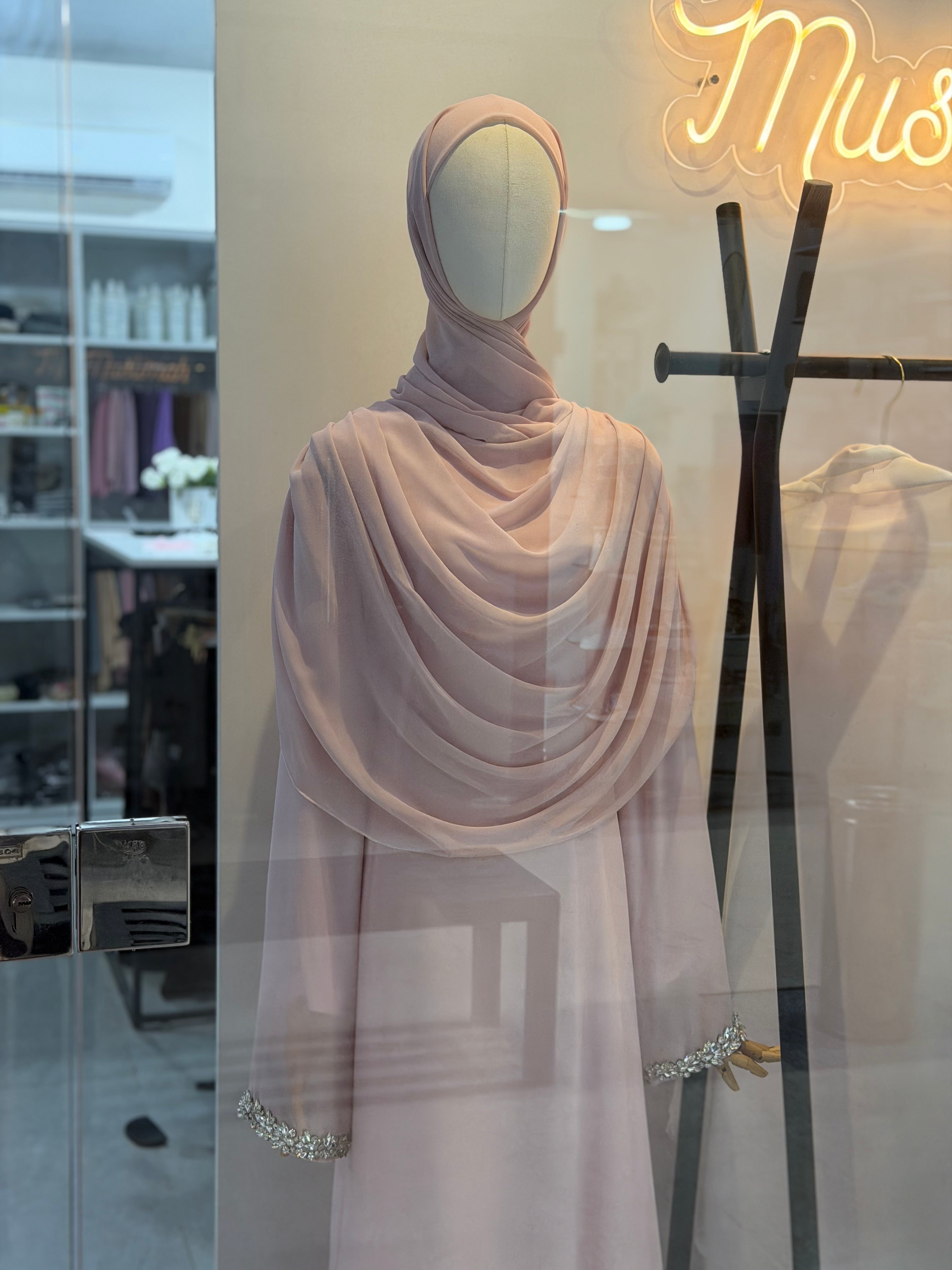 فستان مناسبة