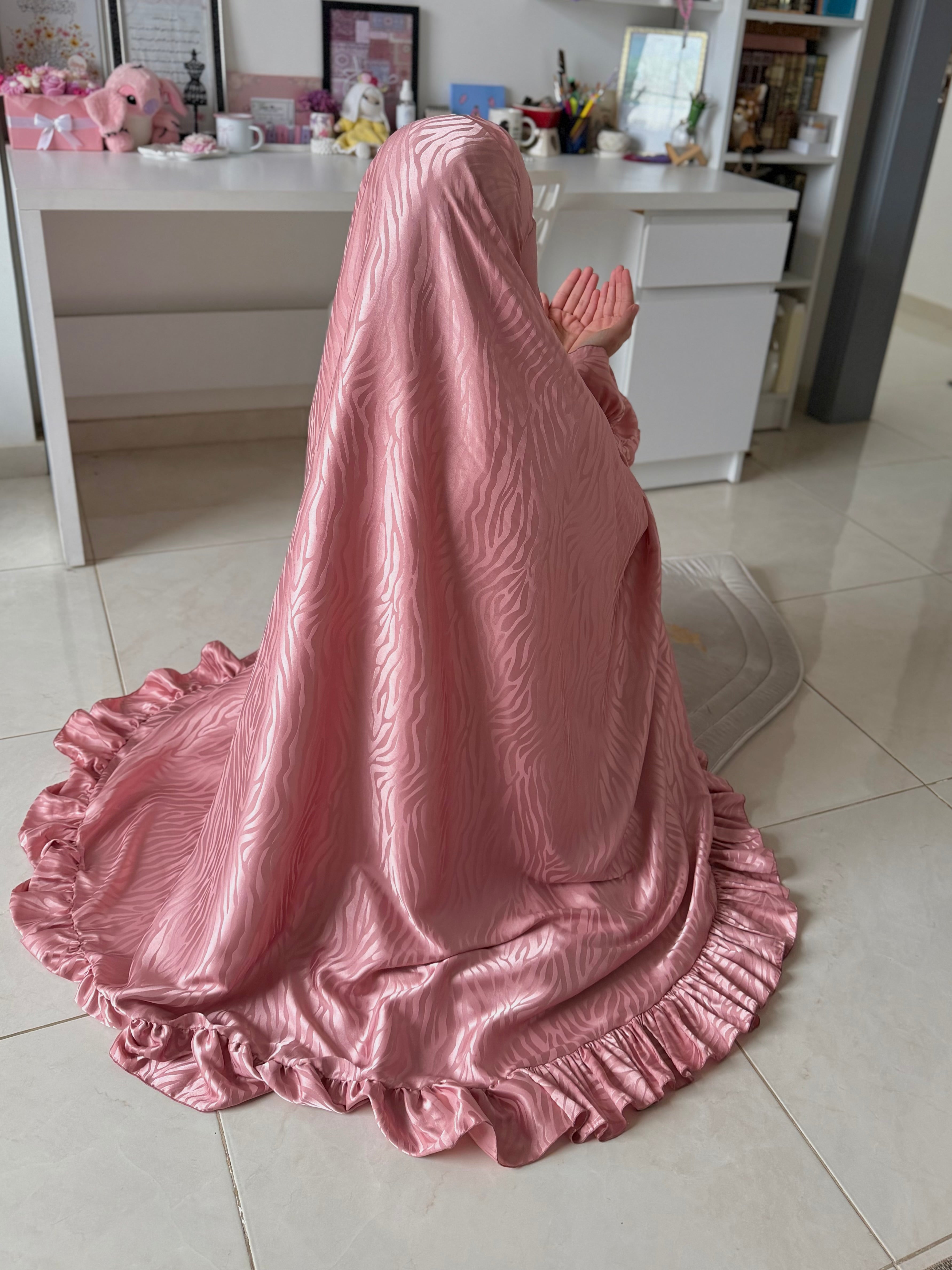 ثوب صلاة الملكة خديجة