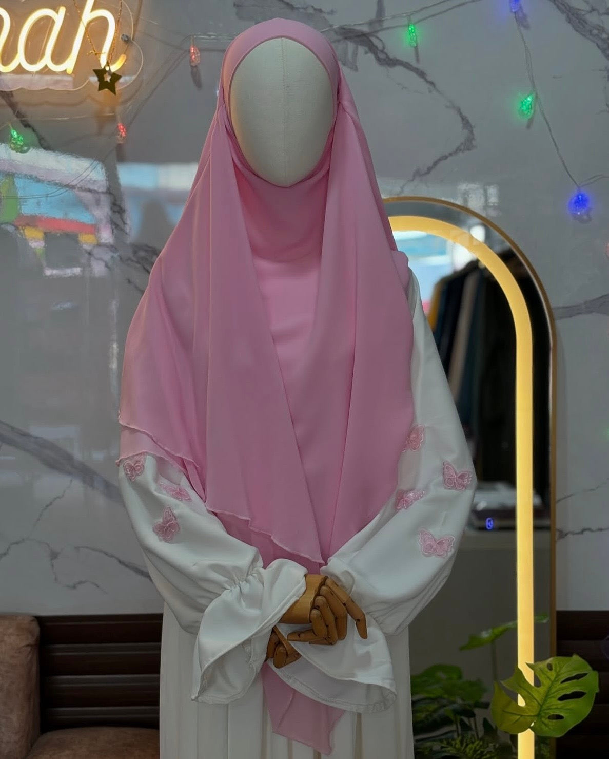 فستان الفراشات