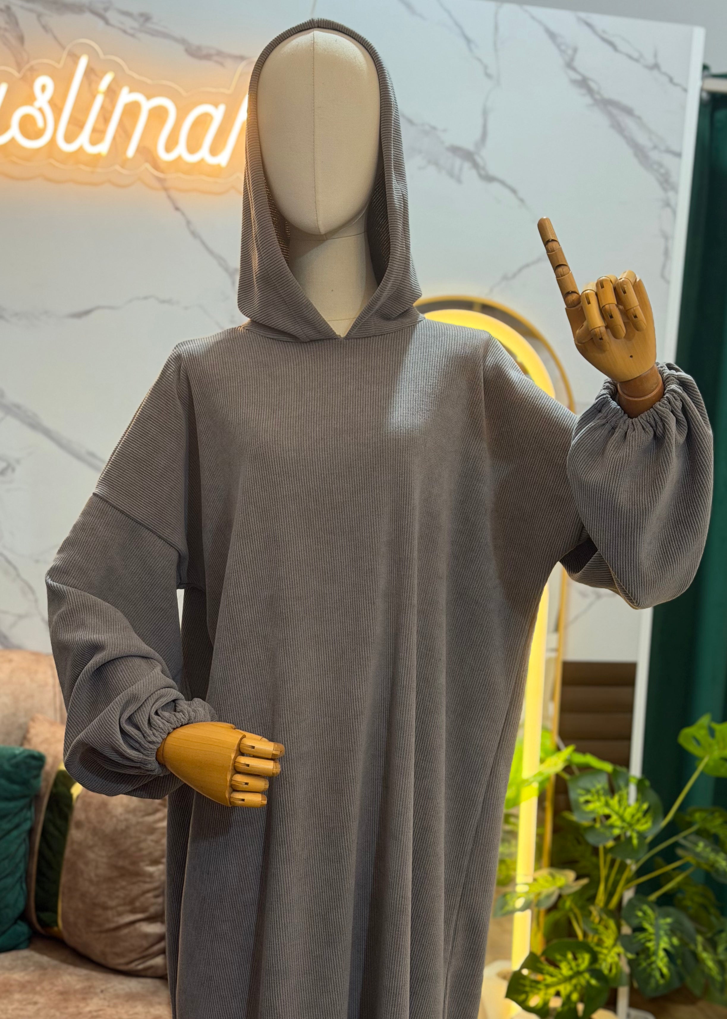 فستان هودي صوف ناعم