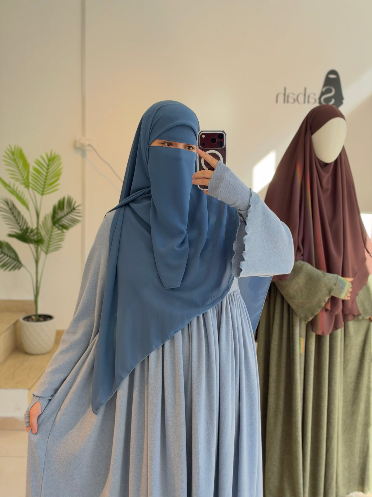 فستان صوف (تولين)